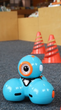 Dash Roboter in der Bibliothek Dash Roboter in der Bibliothek